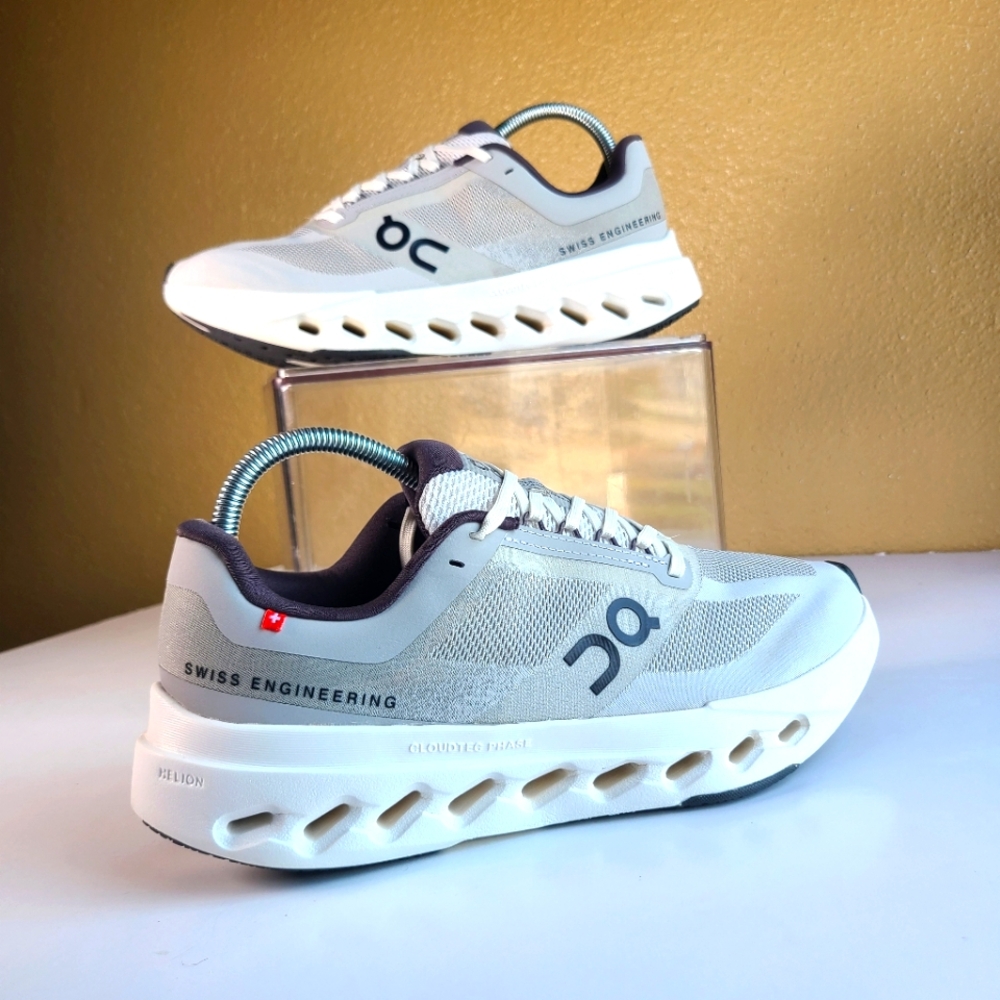 On Running Athletic Shoes in Gray and White